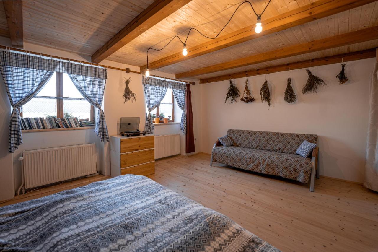 Prizemi Vesnicke Usedlosti - Cozy Village Homestead Vidov Kültér fotó
