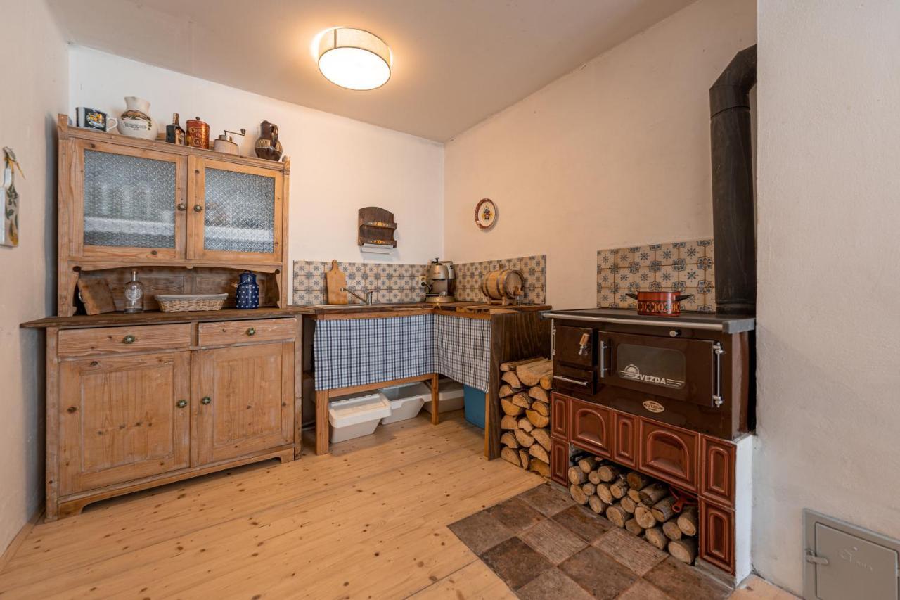 Prizemi Vesnicke Usedlosti - Cozy Village Homestead Vidov Kültér fotó